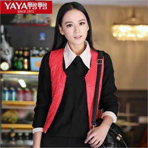 鸭鸭 yaya女士<em>马甲</em>秋冬<em>羽绒</em>背心<em>马夹</em>坎肩正品