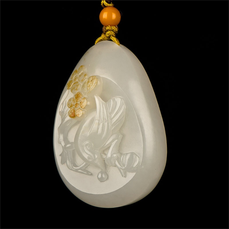 御府新疆和田玉黄皮白玉籽玉喜上眉梢挂件93687
